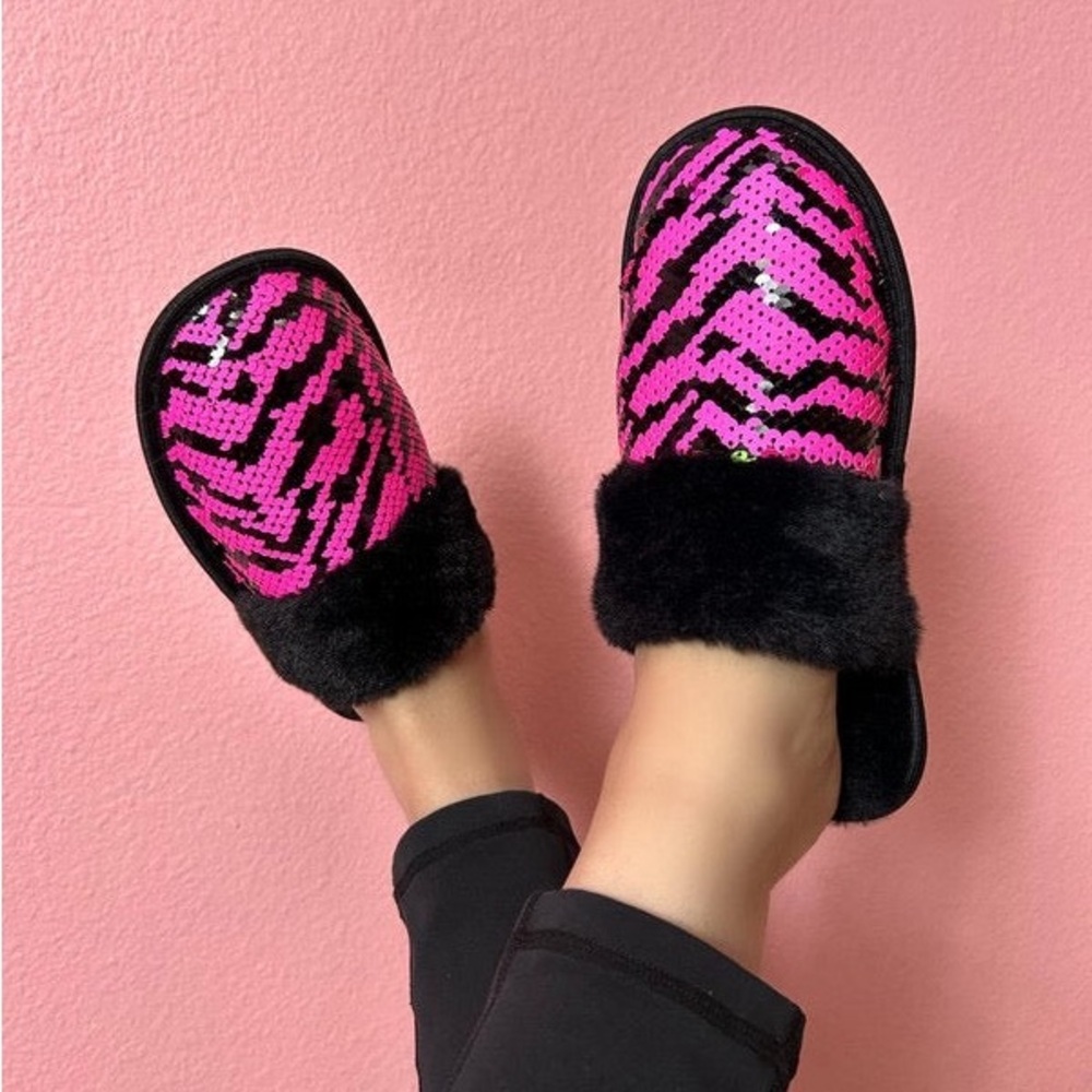 Pink and Black Sequin Faux Fur Slippers - Picture 2 of 6